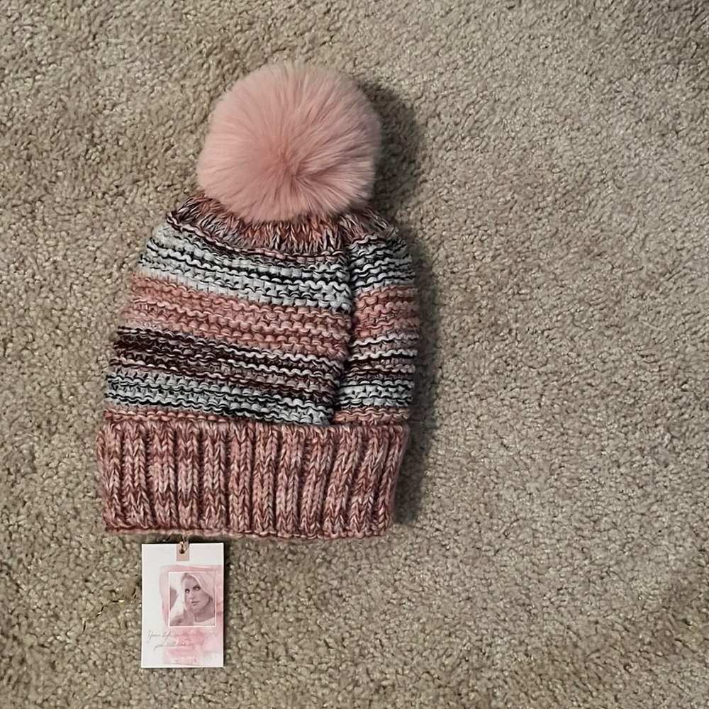Jessica Simpson Beanie